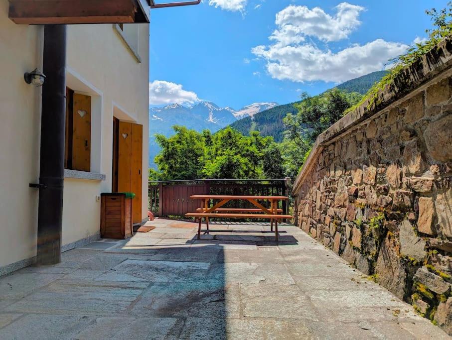 Residence Gardenia Con Terrazza 40Mq Privata & Garage Privato Vione Buitenkant foto