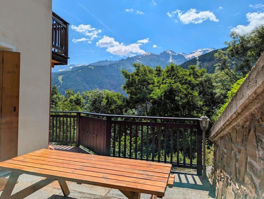 Residence Gardenia Con Terrazza 40Mq Privata & Garage Privato Vione Buitenkant foto