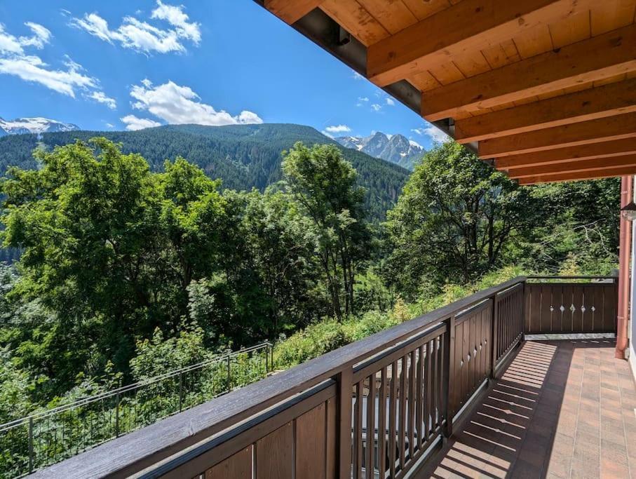 Residence Gardenia Con Terrazza 40Mq Privata & Garage Privato Vione Buitenkant foto