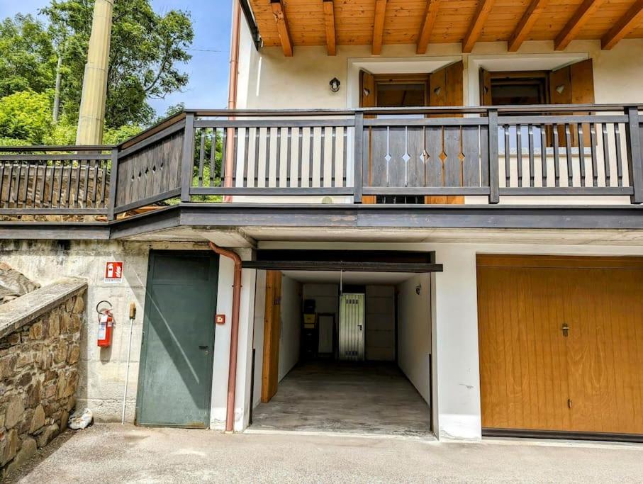 Residence Gardenia Con Terrazza 40Mq Privata & Garage Privato Vione Buitenkant foto